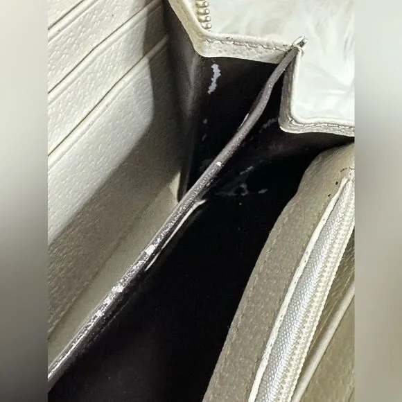💯Authentic Gucci  Zipped Around Long Wallet🍀 - Picture 13 of 16